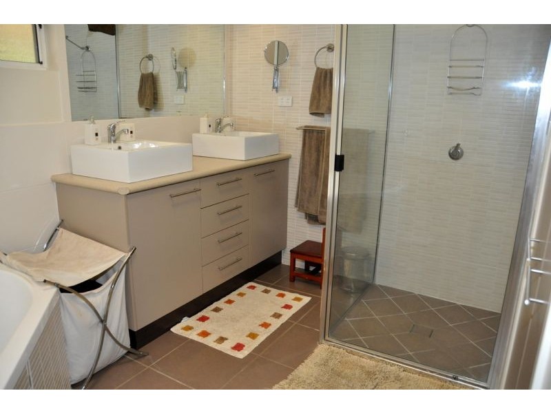 1 Deighton Street, Charters Towers QLD 4820
