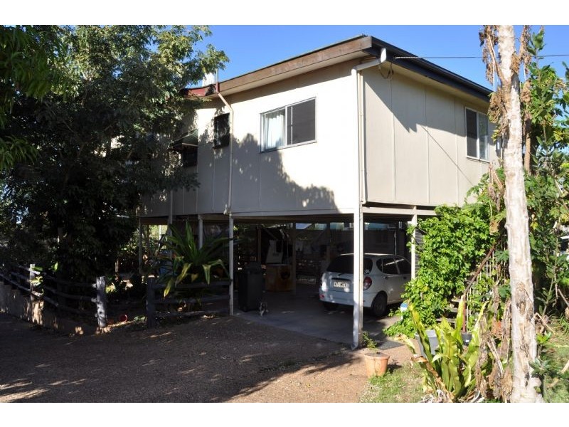 120 Hackett Terrace, Charters Towers QLD 4820