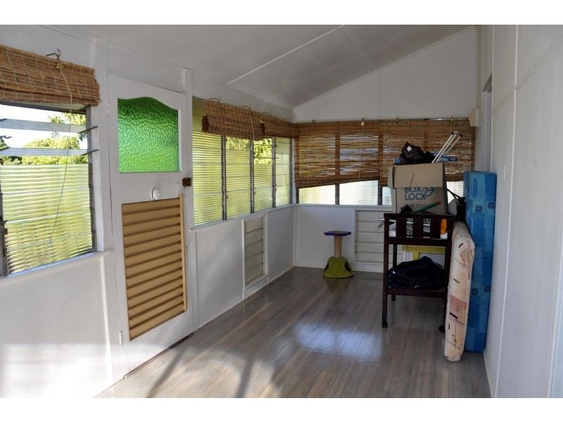 120 Hackett Terrace, Charters Towers QLD 4820