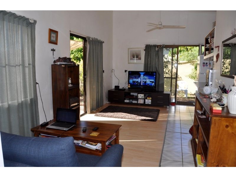 120 Hackett Terrace, Charters Towers QLD 4820