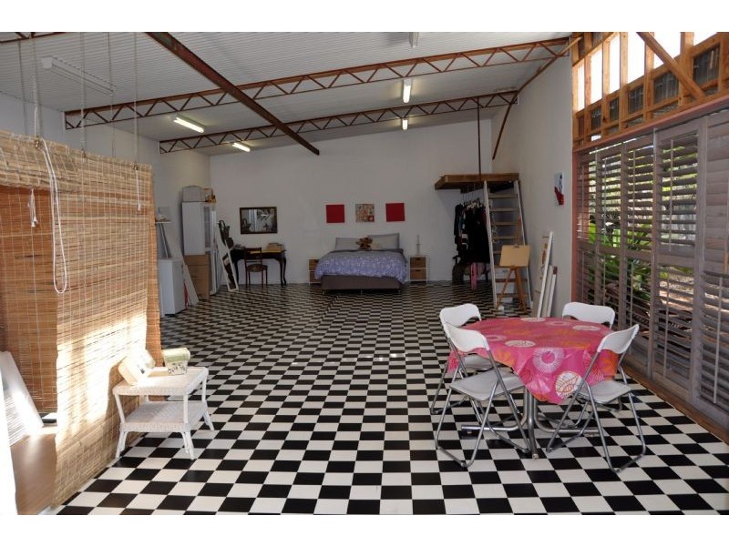 120 Hackett Terrace, Charters Towers QLD 4820