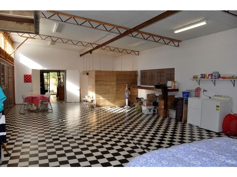 120 Hackett Terrace, Charters Towers QLD 4820