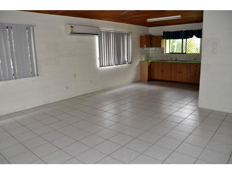 15 Oxford Street, Charters Towers QLD 4820