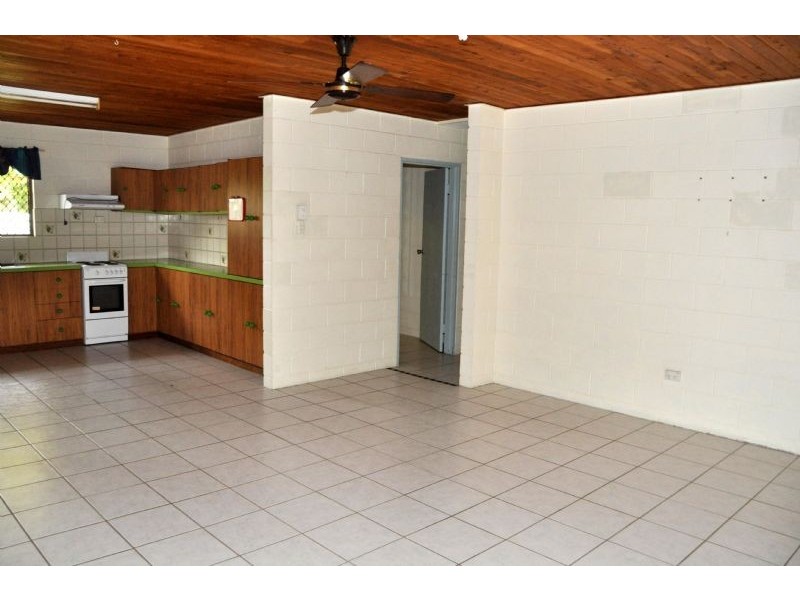 15 Oxford Street, Charters Towers QLD 4820