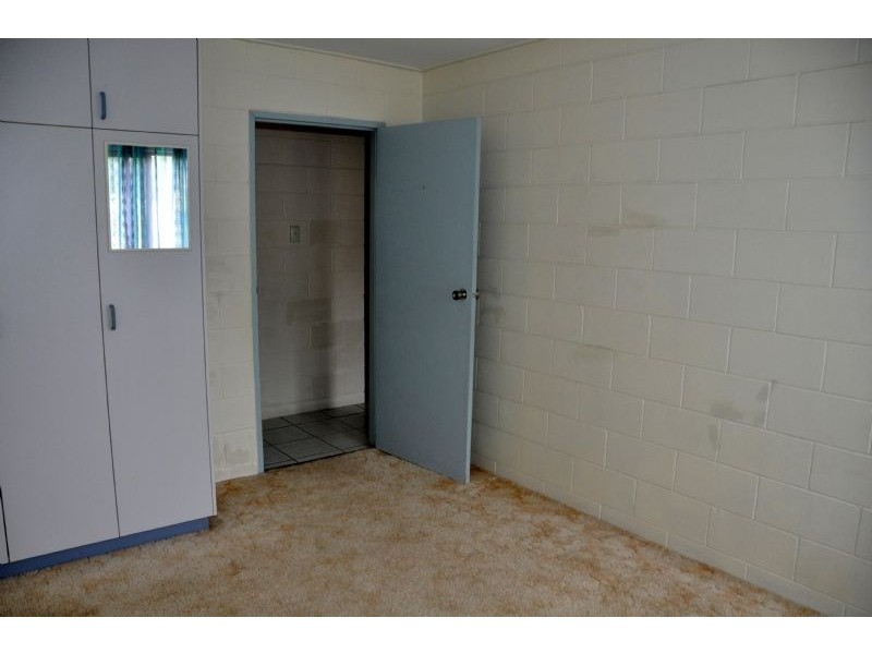 15 Oxford Street, Charters Towers QLD 4820