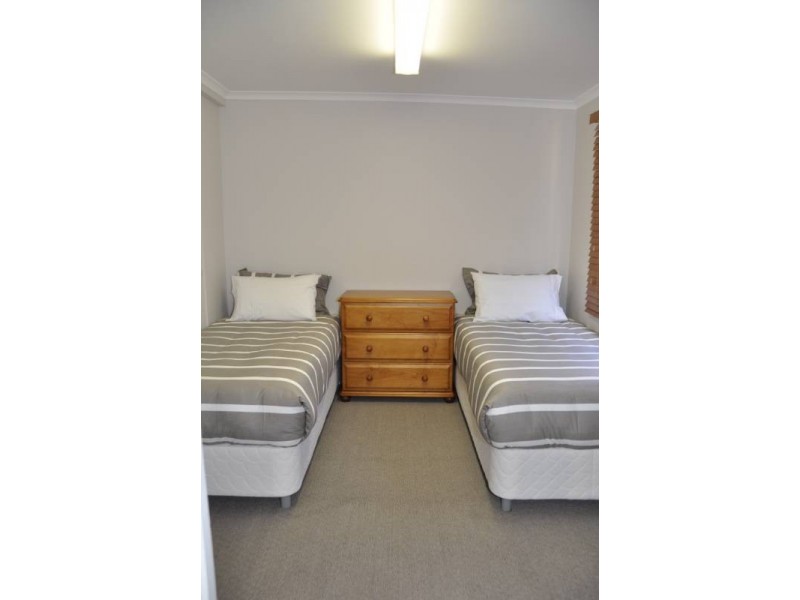 24 Mills Lane, Charters Towers QLD 4820