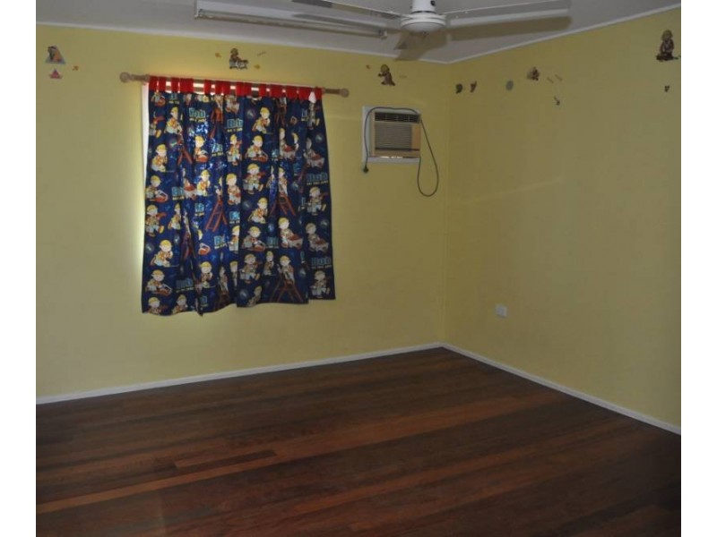 21 McKenzie Lane, Charters Towers QLD 4820