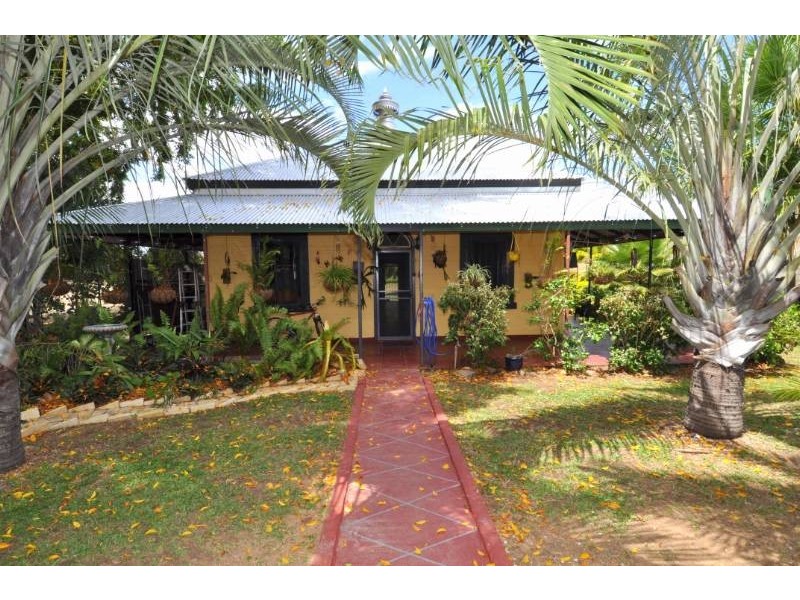 35 Racecourse Road, Charters Towers QLD 4820