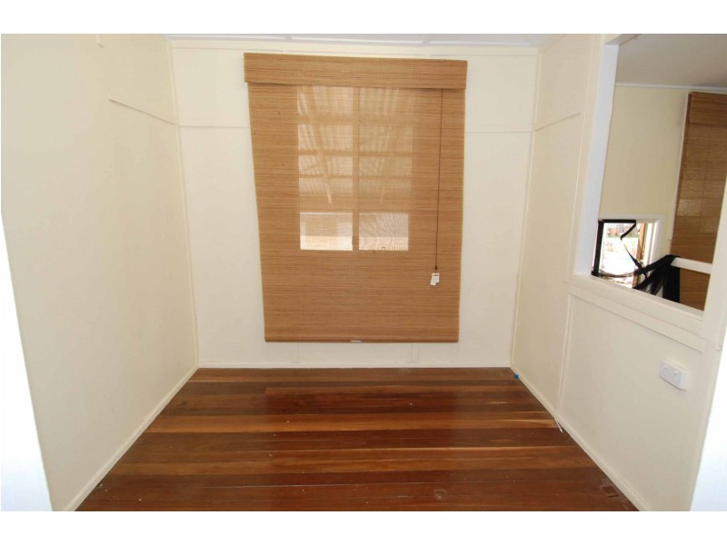 12 Anne Street, Charters Towers City QLD 4820