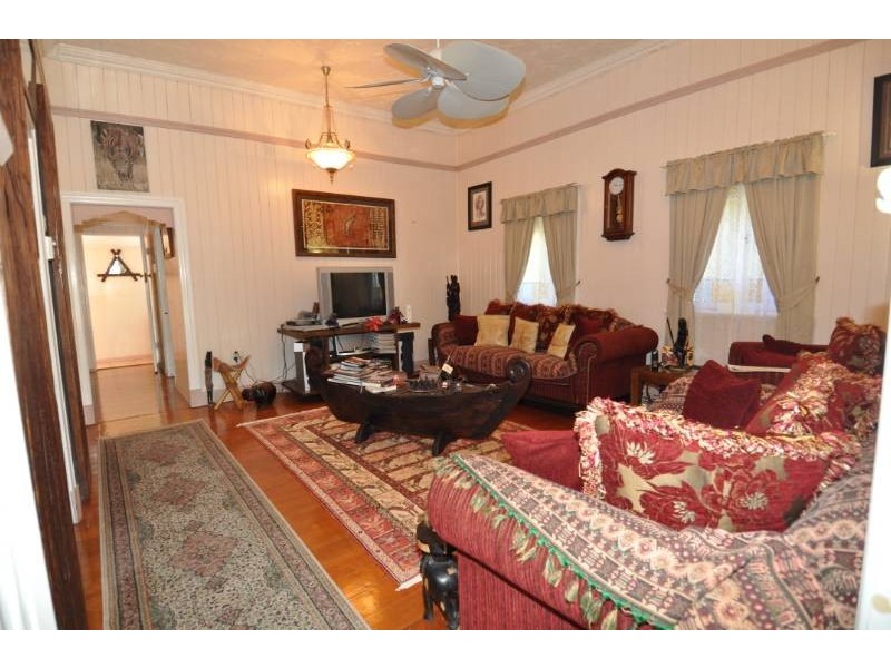 39 Plant Street, Charters Towers QLD 4820