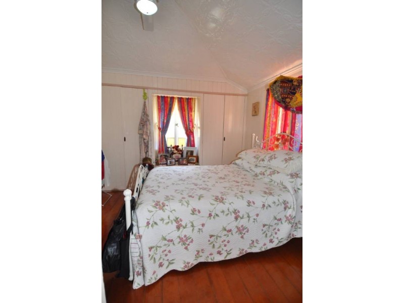 39 Plant Street, Charters Towers QLD 4820