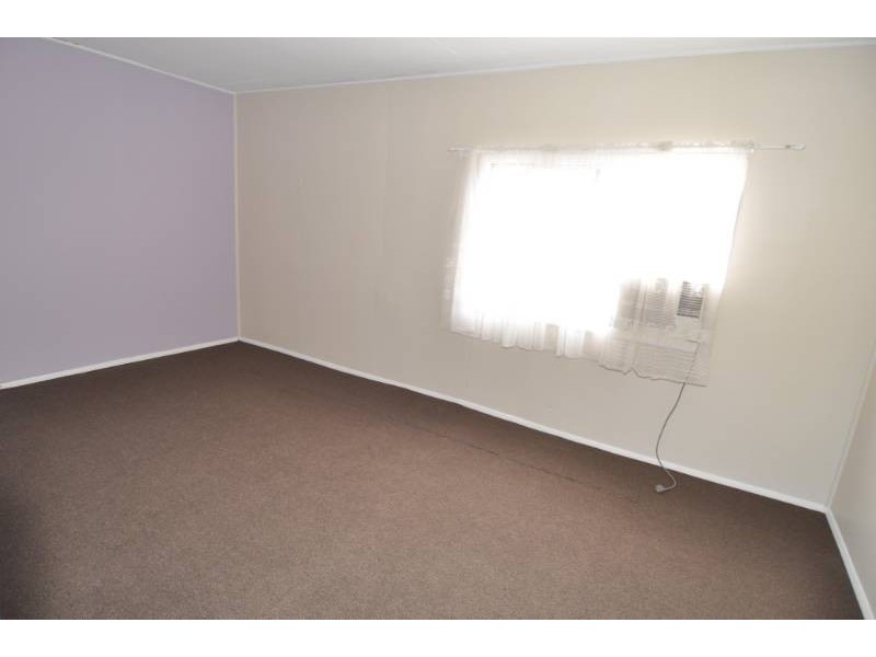 77 York Street, Charters Towers QLD 4820