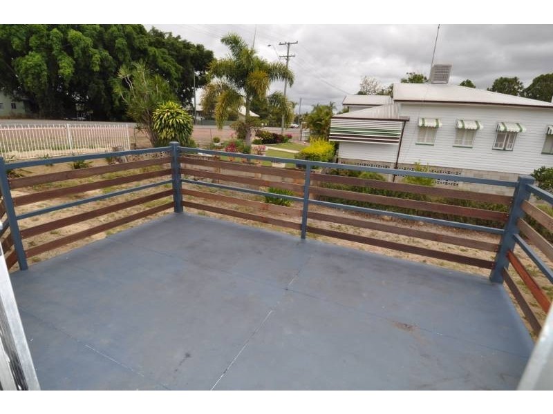 77 York Street, Charters Towers QLD 4820