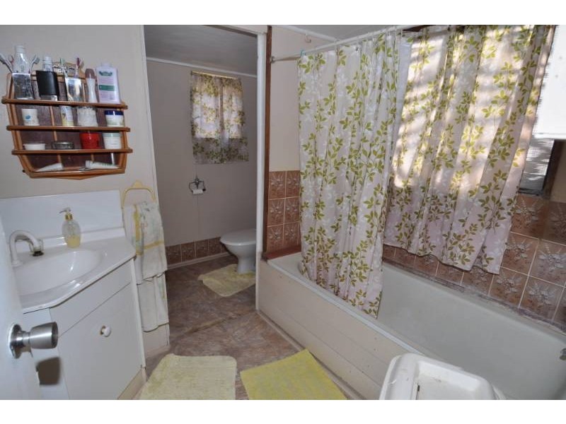 5 Vulture Street, Charters Towers QLD 4820
