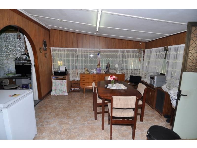 5 Vulture Street, Charters Towers QLD 4820