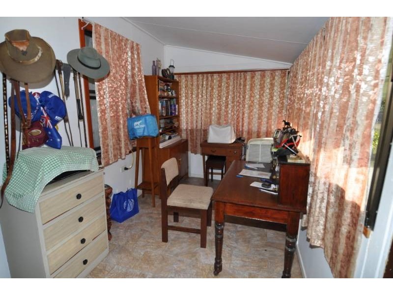5 Vulture Street, Charters Towers QLD 4820