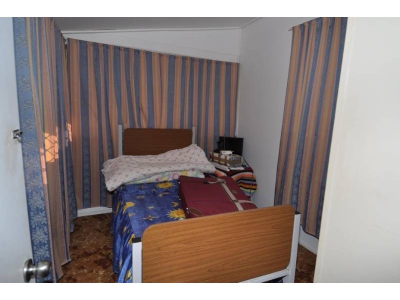 5 Vulture Street, Charters Towers QLD 4820
