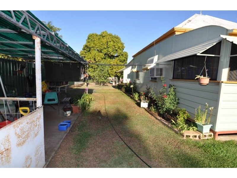 5 Vulture Street, Charters Towers QLD 4820