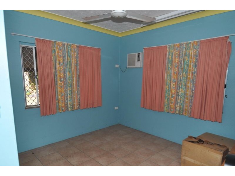 8 Manners Street, Charters Towers QLD 4820