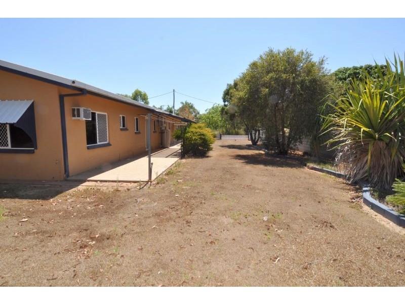 8 Manners Street, Charters Towers QLD 4820