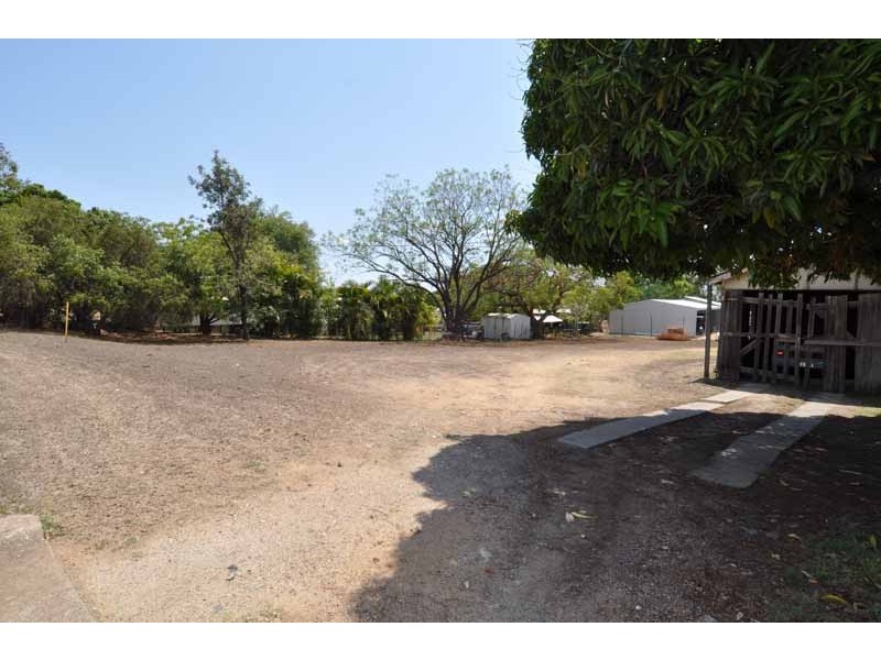 24 Rainbow Road, Charters Towers QLD 4820