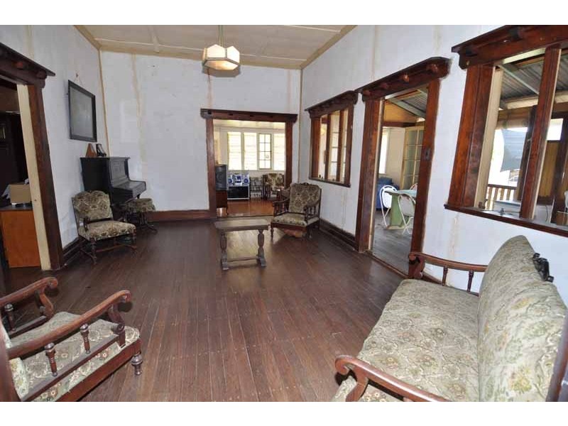 24 Rainbow Road, Charters Towers QLD 4820