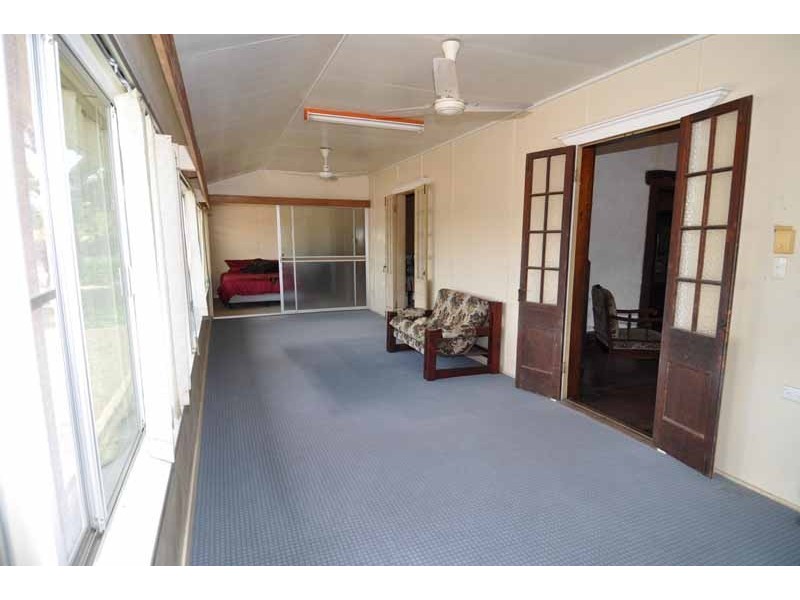 24 Rainbow Road, Charters Towers QLD 4820