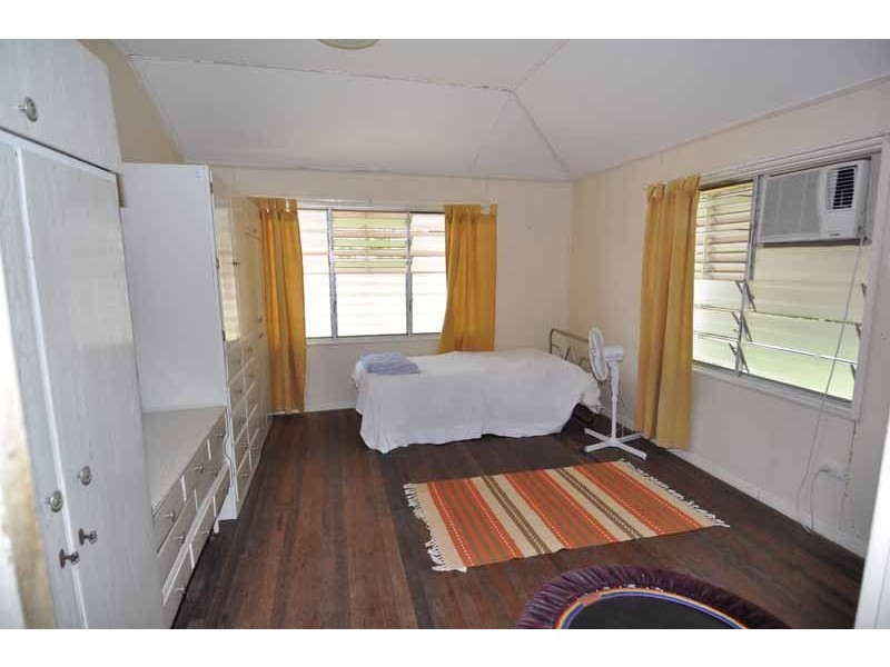 24 Rainbow Road, Charters Towers QLD 4820