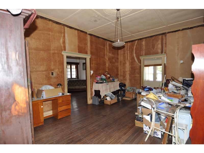 24 Rainbow Road, Charters Towers QLD 4820