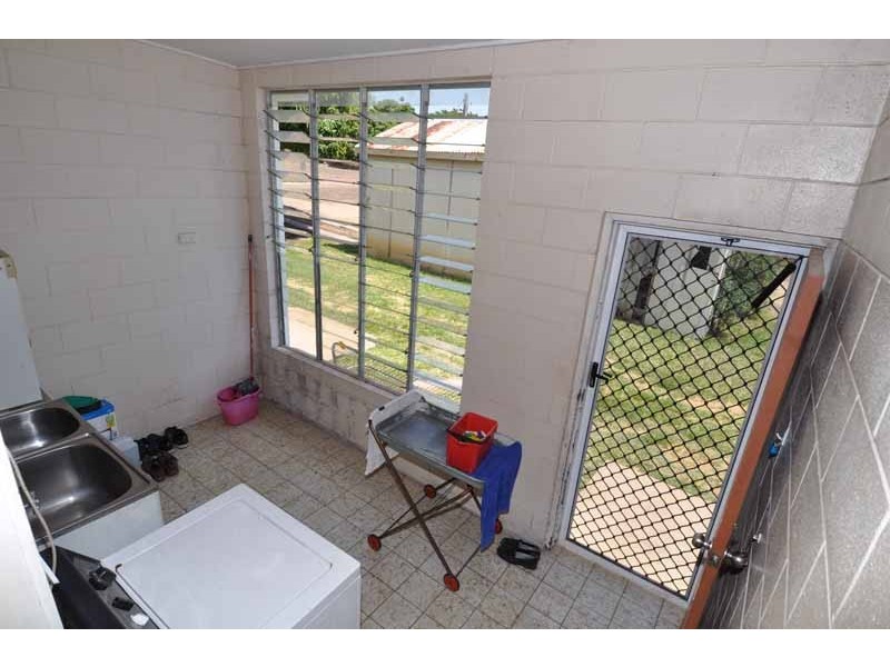 24 Rainbow Road, Charters Towers QLD 4820