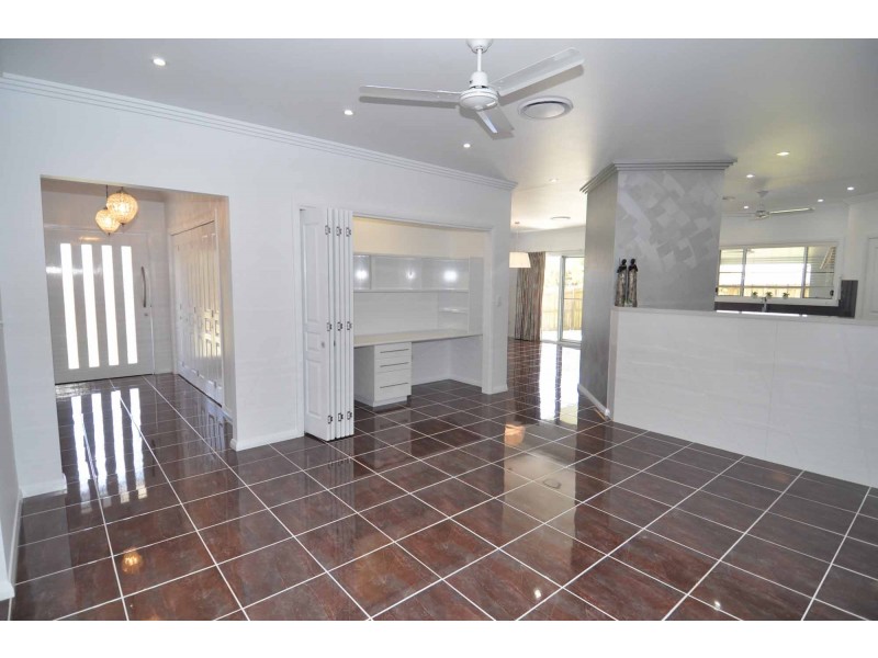 23b New Queen Road, Charters Towers QLD 4820