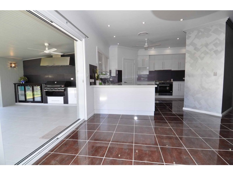 23b New Queen Road, Charters Towers QLD 4820