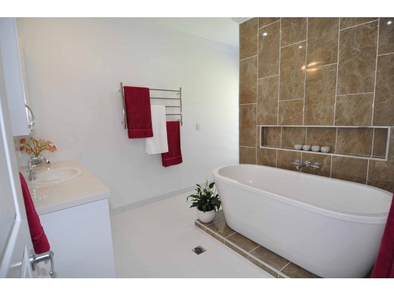 23b New Queen Road, Charters Towers QLD 4820