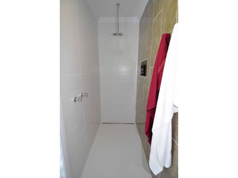 23b New Queen Road, Charters Towers QLD 4820