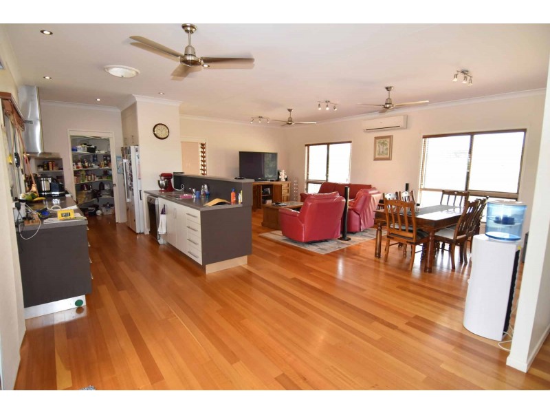 69 Estate Avenue, Toll QLD 4820