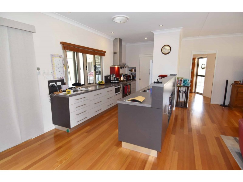 69 Estate Avenue, Toll QLD 4820