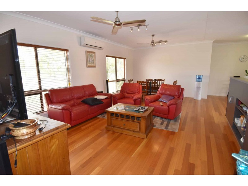 69 Estate Avenue, Toll QLD 4820