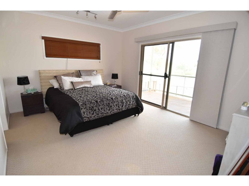 69 Estate Avenue, Toll QLD 4820