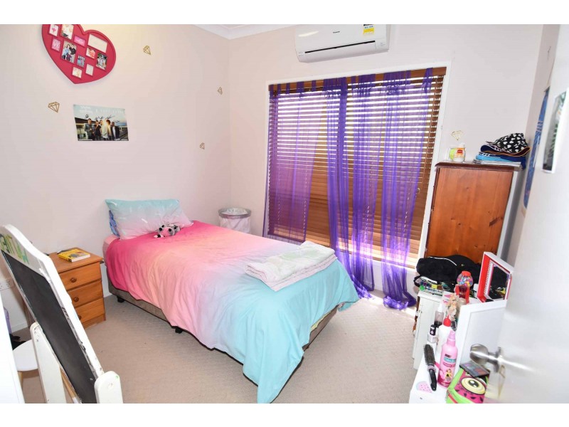 69 Estate Avenue, Toll QLD 4820