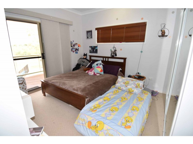 69 Estate Avenue, Toll QLD 4820