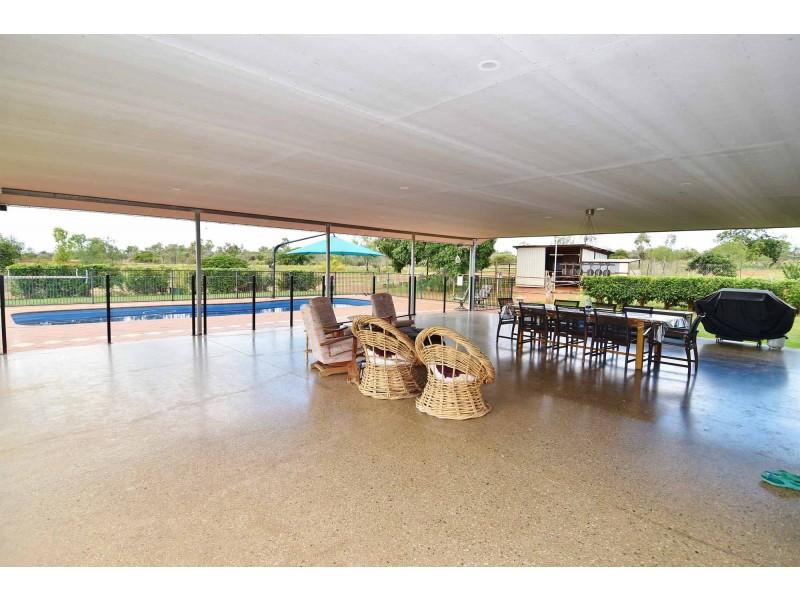 60 New Queen Road, Queenton QLD 4820