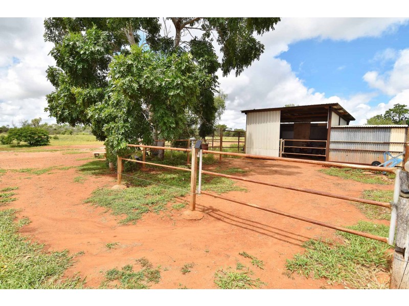 60 New Queen Road, Queenton QLD 4820