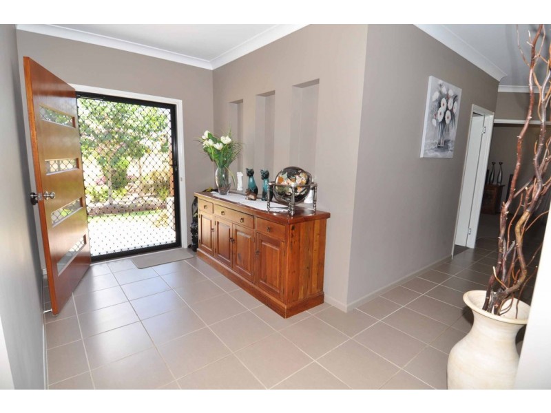 31 Axford Road, Toll QLD 4820