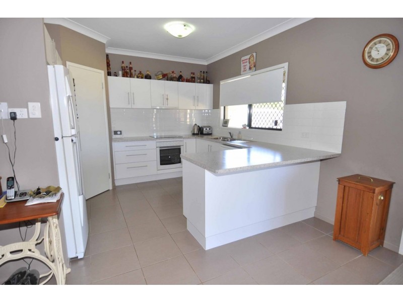 31 Axford Road, Toll QLD 4820