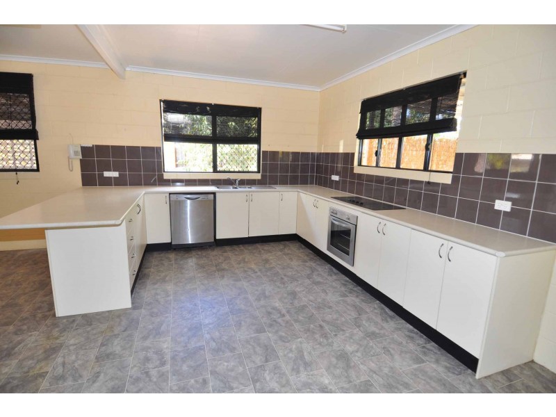 8 Kiara Close, Charters Towers QLD 4820