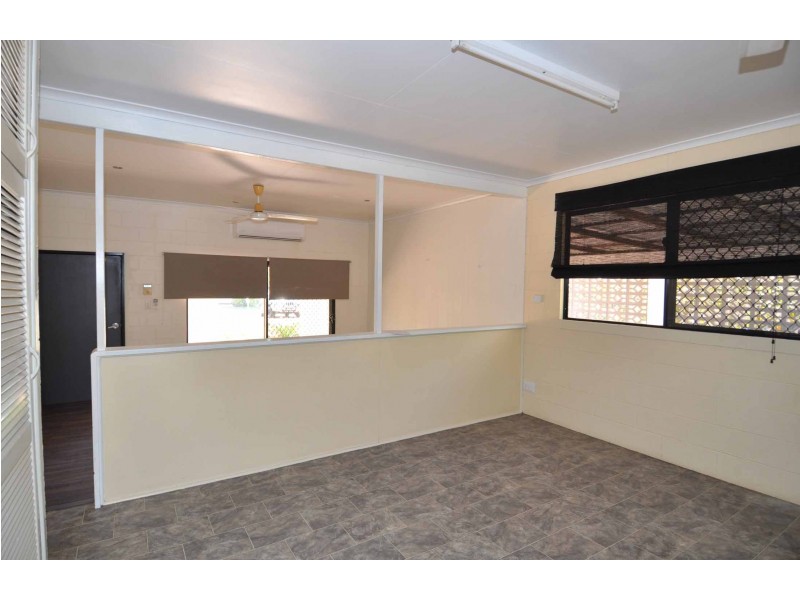 8 Kiara Close, Charters Towers QLD 4820