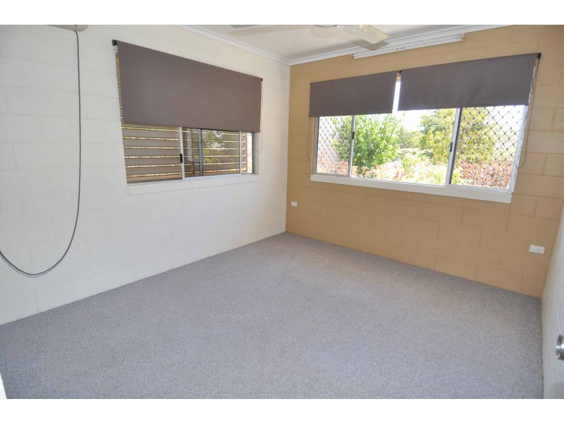 8 Kiara Close, Charters Towers QLD 4820