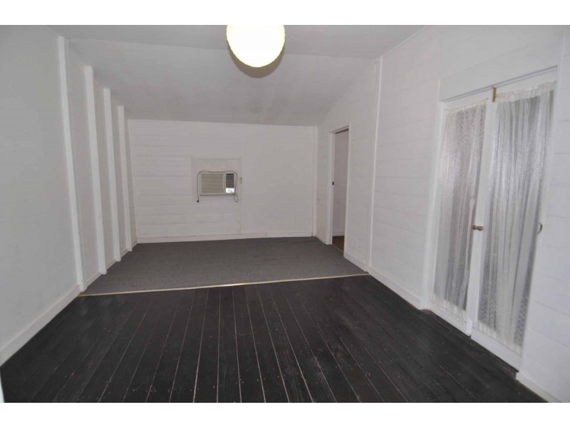18 Rutherford Street, Charters Towers QLD 4820