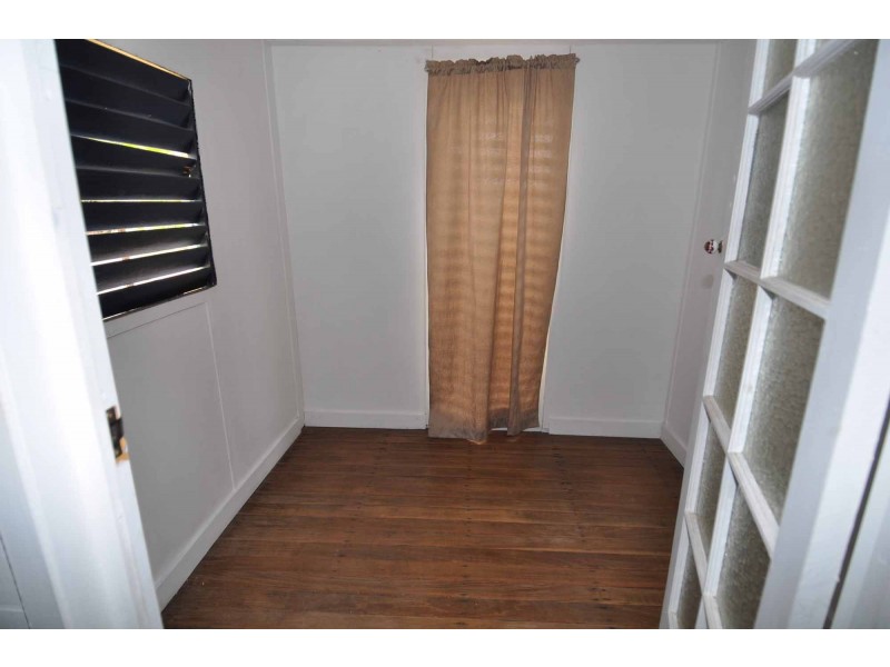 18 Rutherford Street, Charters Towers QLD 4820