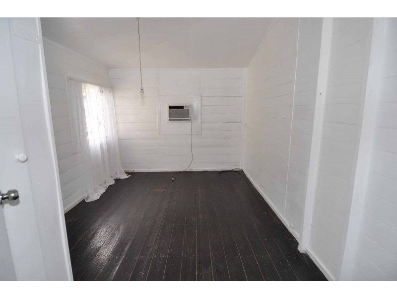 18 Rutherford Street, Charters Towers QLD 4820